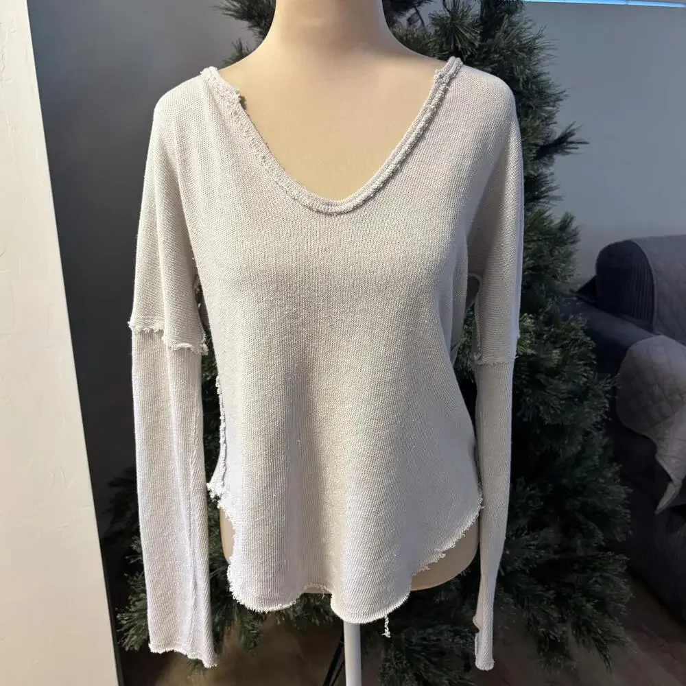 Free People We The Free Distressed Raw Edge Cotton Sweater M - Picture 2 of 9